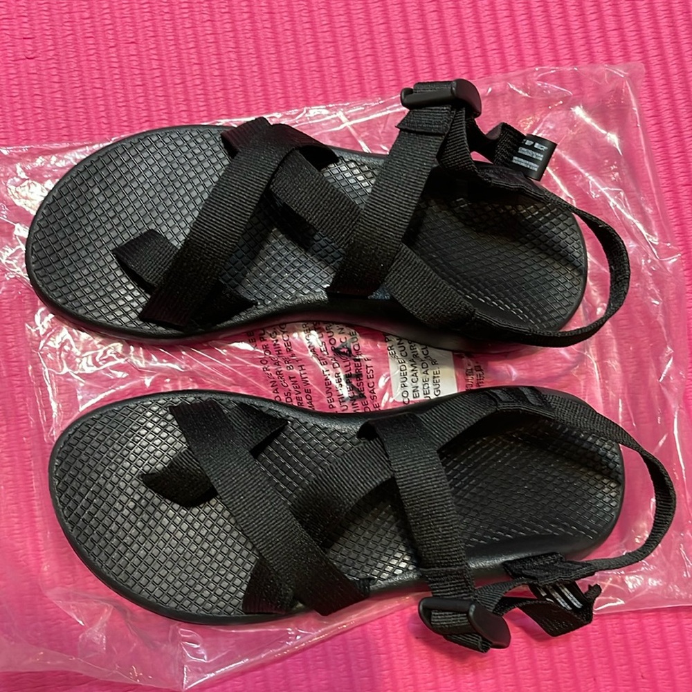 women’s size 8 chaco